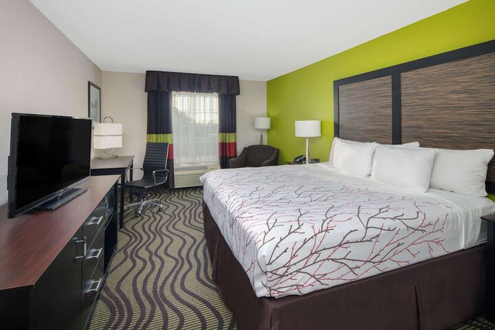 Room 9 of 30