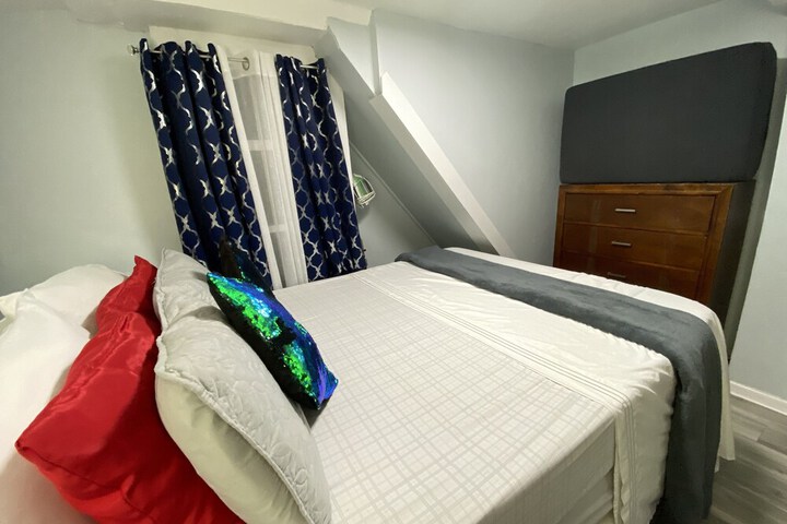 Nice 2 bedroom Apt With Patio
