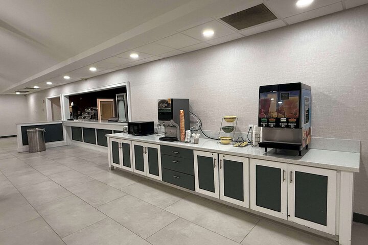Quality Inn & Suites Baton Rouge West – Port Allen