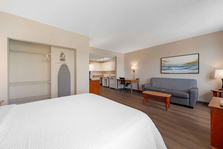 Extended Stay America Suites Ft. Lauderdale Cyp Crk NW 6th Wy