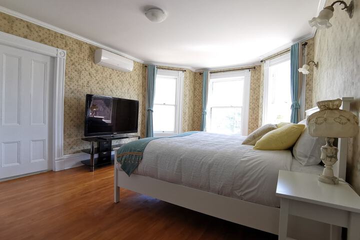 Room 19 of 61