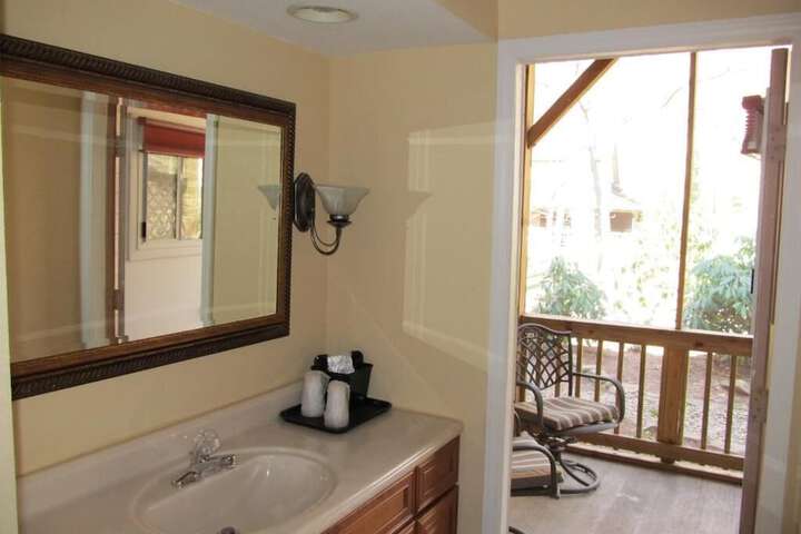 Jonathan Creek Inn