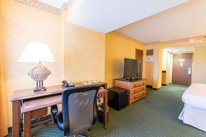 Room 11 of 31
