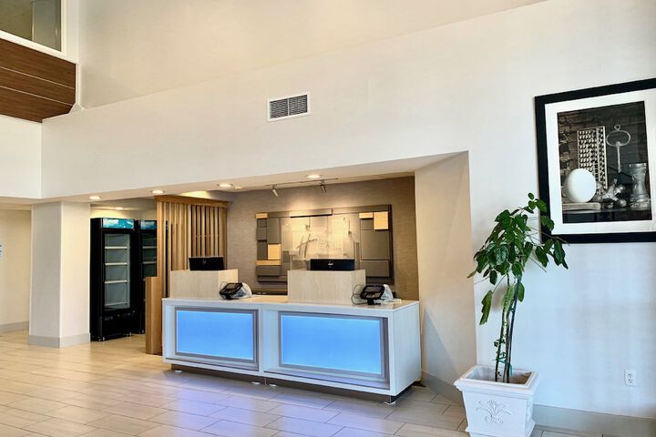 Holiday Inn Express Hotel & Suites Tracy by IHG