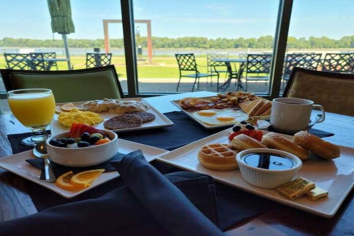 Breakfast/Coffee Service 88 of 95