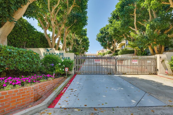 Solana Beach Condo w / Community Pool Beach Access