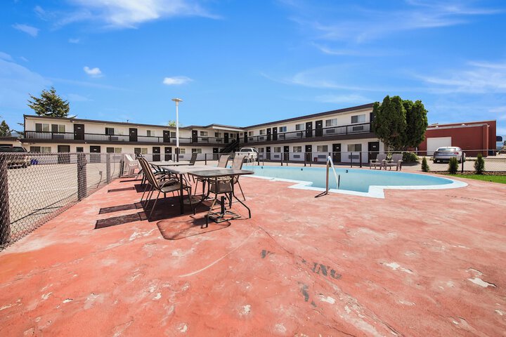 Motel 6 Cranbrook BC
