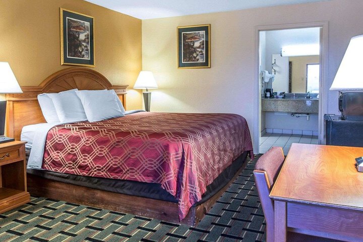 Econo Lodge Dalton West