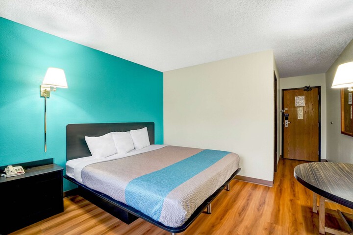 Room 19 of 25