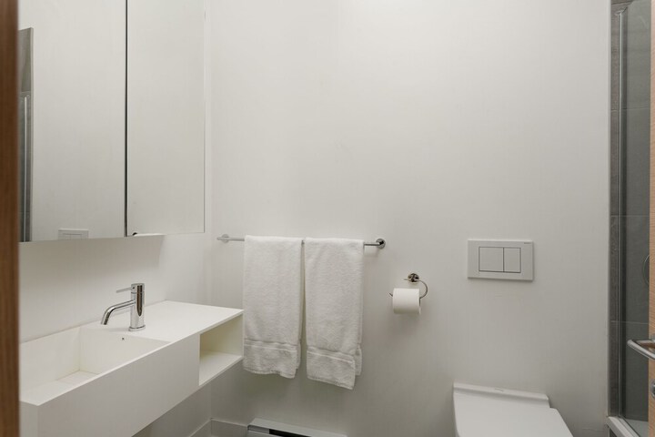 Room 14 of 22