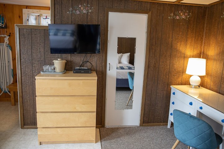Room 42 of 56