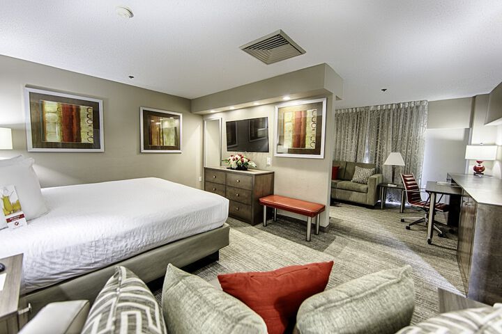 Room 21 of 34