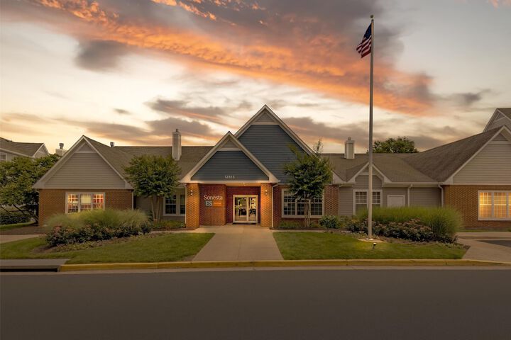 Sonesta ES Suites Fairfax Fair Lakes