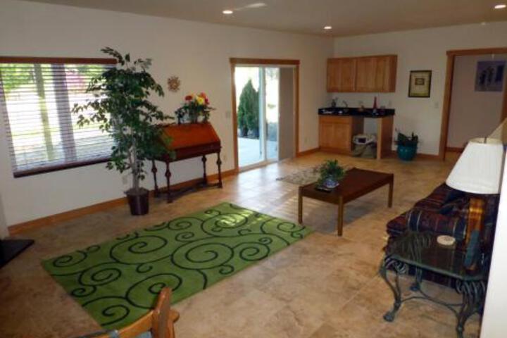 Oak Savannah Vacation Villas