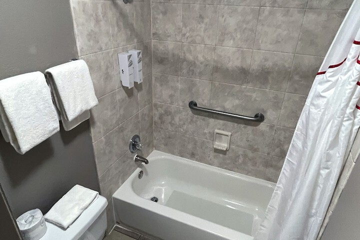 Room 11 of 24