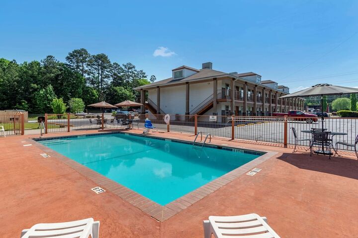 Pool 8 of 30