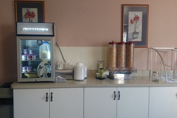Breakfast/Coffee Service 50 of 54