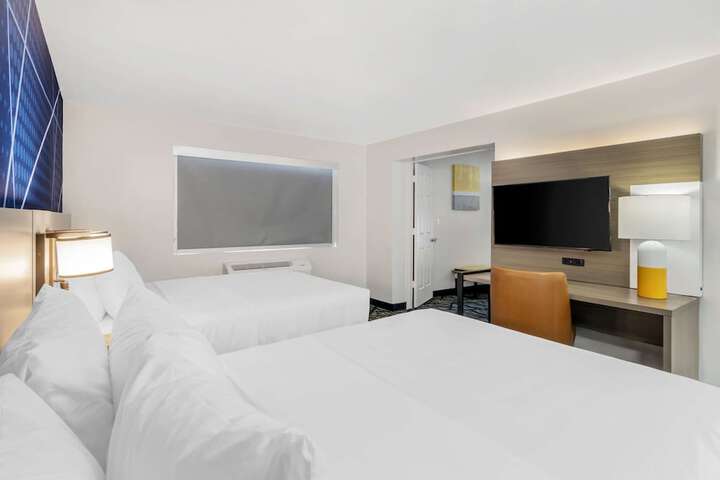 Room 18 of 34