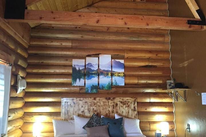 Room 5 of 24