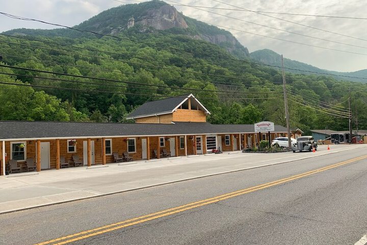 The Carter Lodge on the River