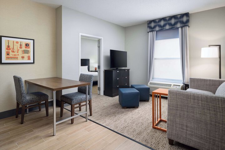 Room 46 of 64
