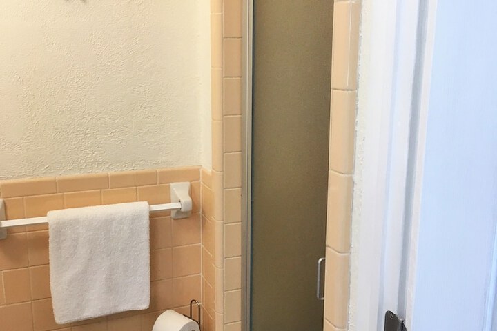 Room 116 of 182