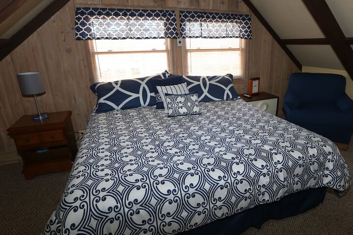 Room 216 of 399