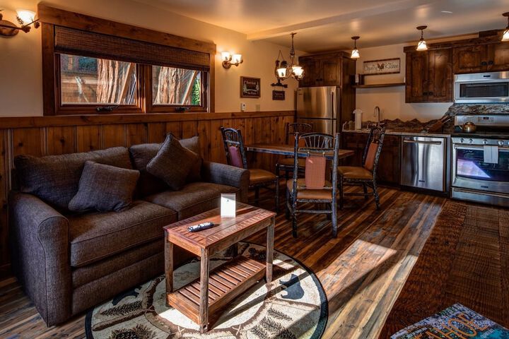 Cedar Glen Lodge