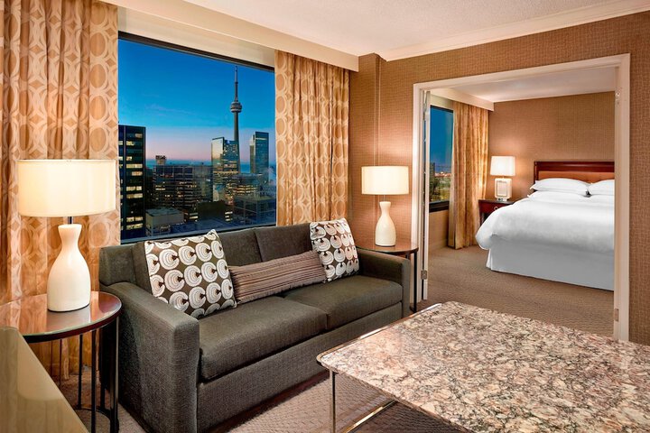 Room 38 of 118