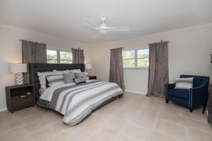Starfruit Beach House