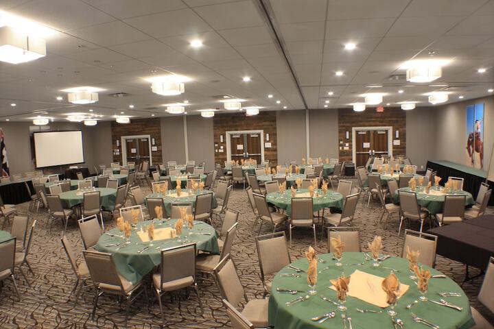 Ballroom/Hall 45 of 47