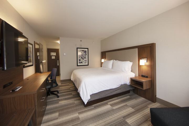 Room 13 of 57