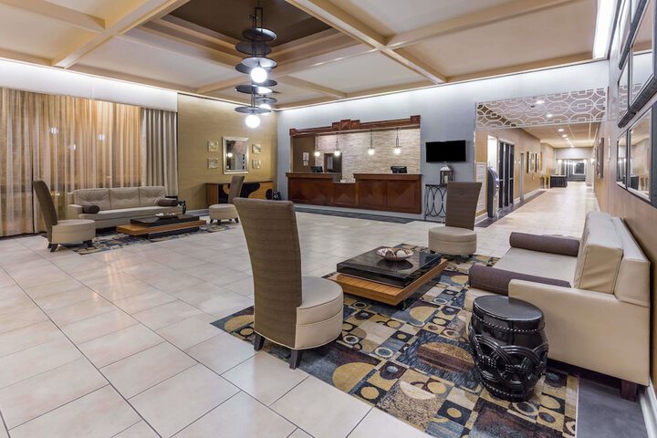 Hotel Interior 28 of 90