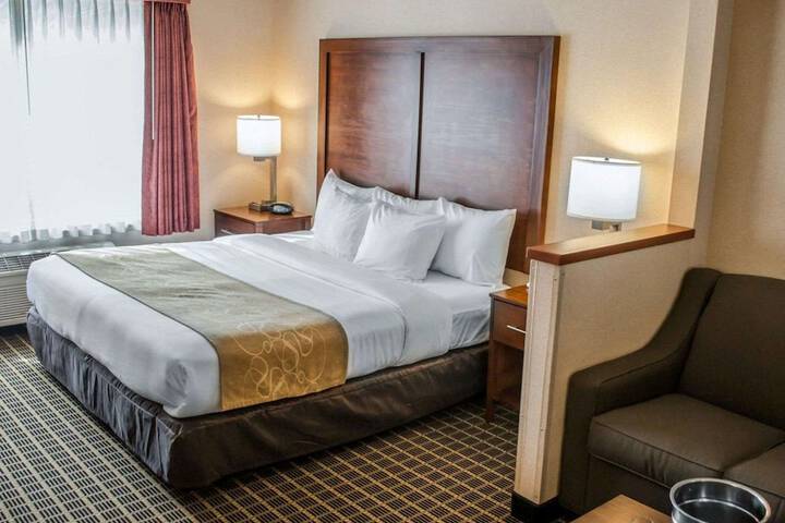 Comfort Suites Portland Southwest