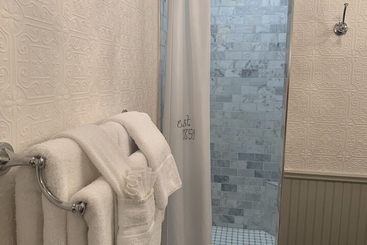Room 256 of 361