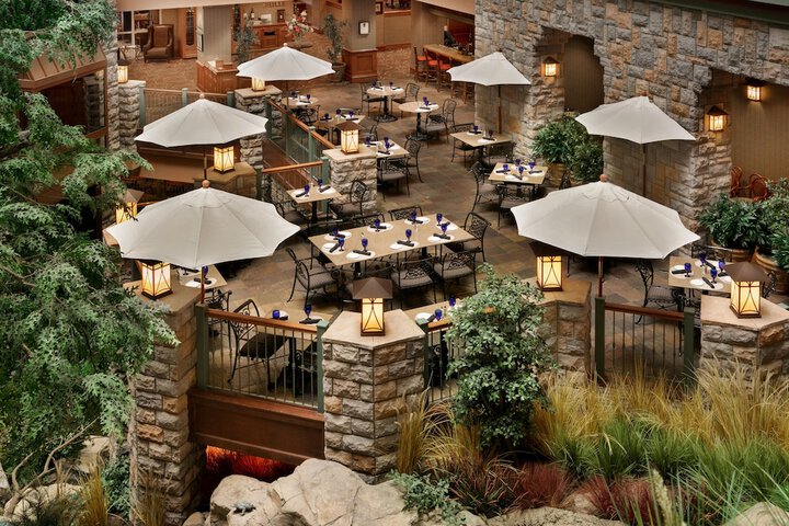 Chateau on the Lake Resort Spa and Convention Center