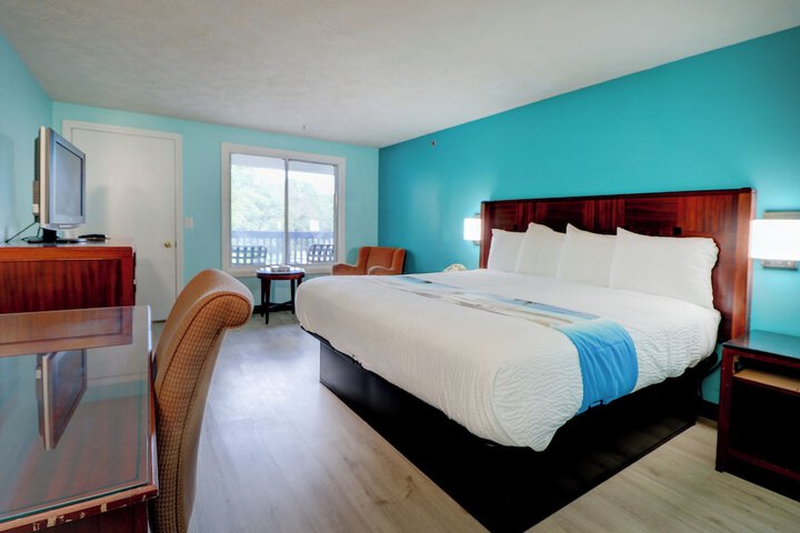 The Majestic Regency Resort