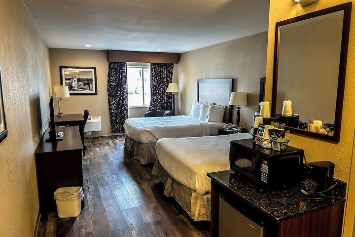 Room 21 of 46
