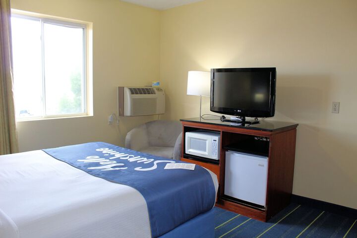 Room 17 of 60