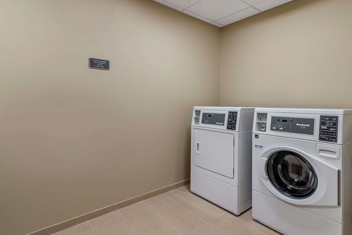 Comfort Suites Newnan