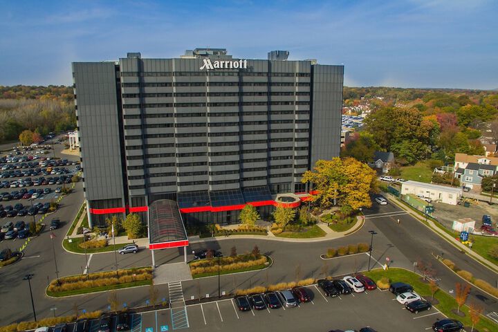 Hotel 4 of 51