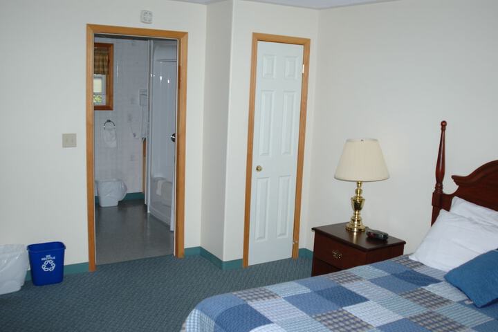 Room 47 of 99