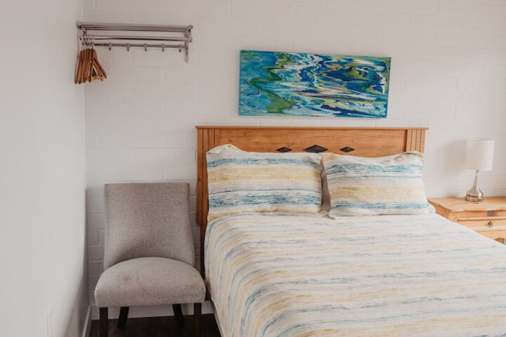 Lamplighter Lodge