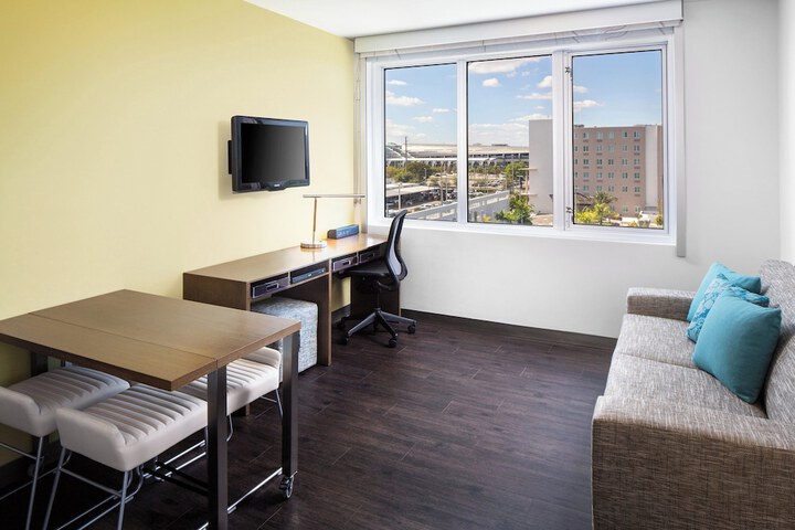 Room 20 of 42