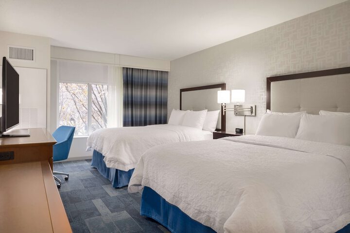 Room 20 of 33