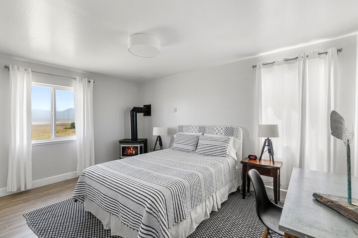 Room 33 of 115