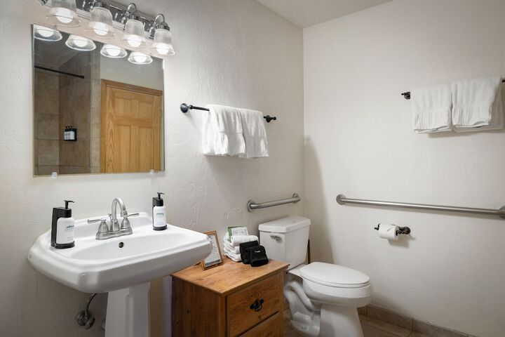 Room 105 of 130