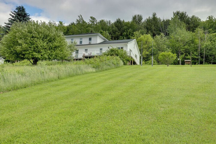 Private Retreat w / Deck: 1 Mi From Cowanesque Lake