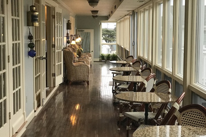 Anchor in Distinctive Waterfront Lodging