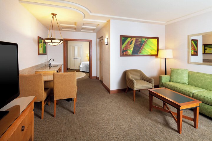 Room 8 of 37